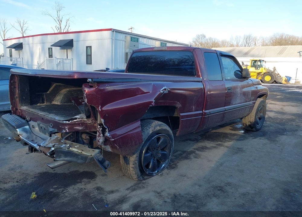 2000 DODGE RAM 1500 ST VIN: 3B7HC13Y2YM202185