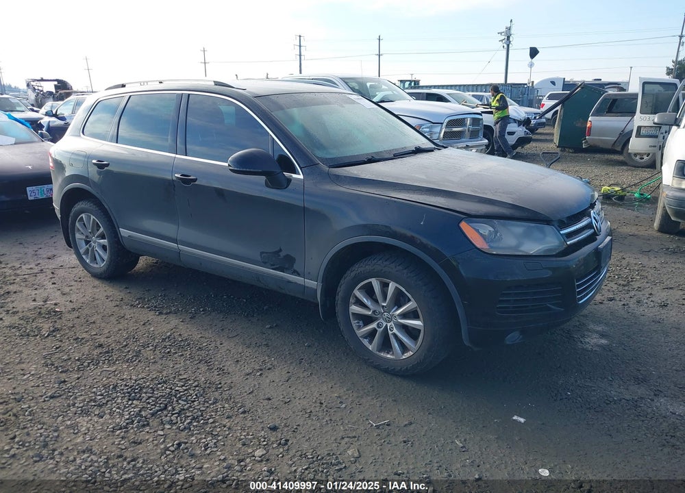 2013 VOLKSWAGEN TOUAREG VR6 SPORT VIN: WVGEF9BP9DD000673