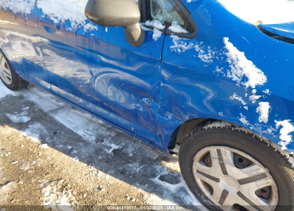 2008 HONDA FIT VIN: JHMGD38428S071114