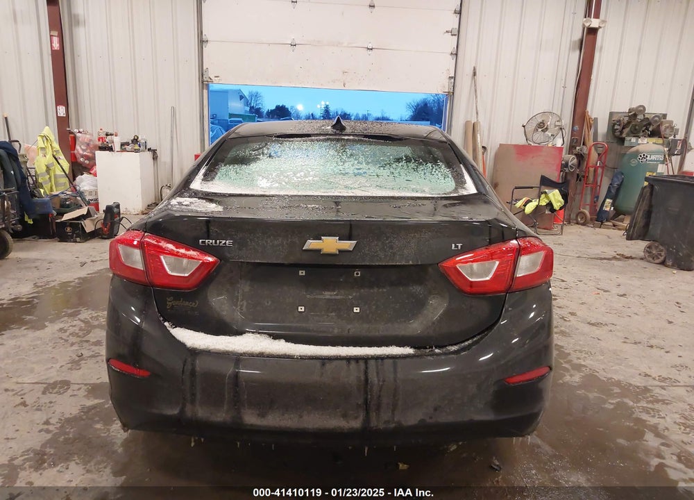 2018 CHEVROLET CRUZE VIN: 1G1BE5SM2J7119676