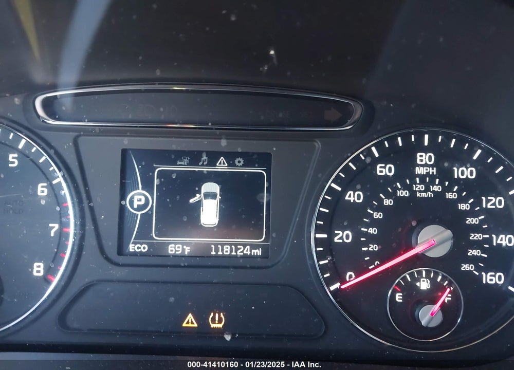 2018 KIA SORENTO 2.4L LX VIN: 5XYPG4A30JG339556