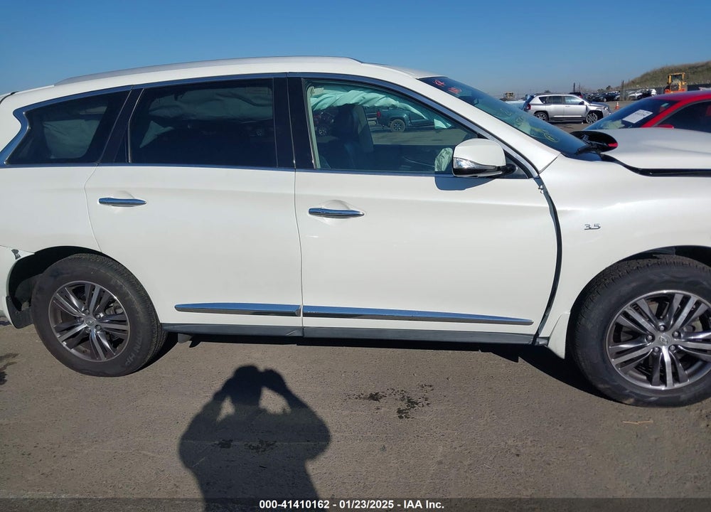 2017 INFINITI QX60 VIN: 5N1DL0MM6HC506590