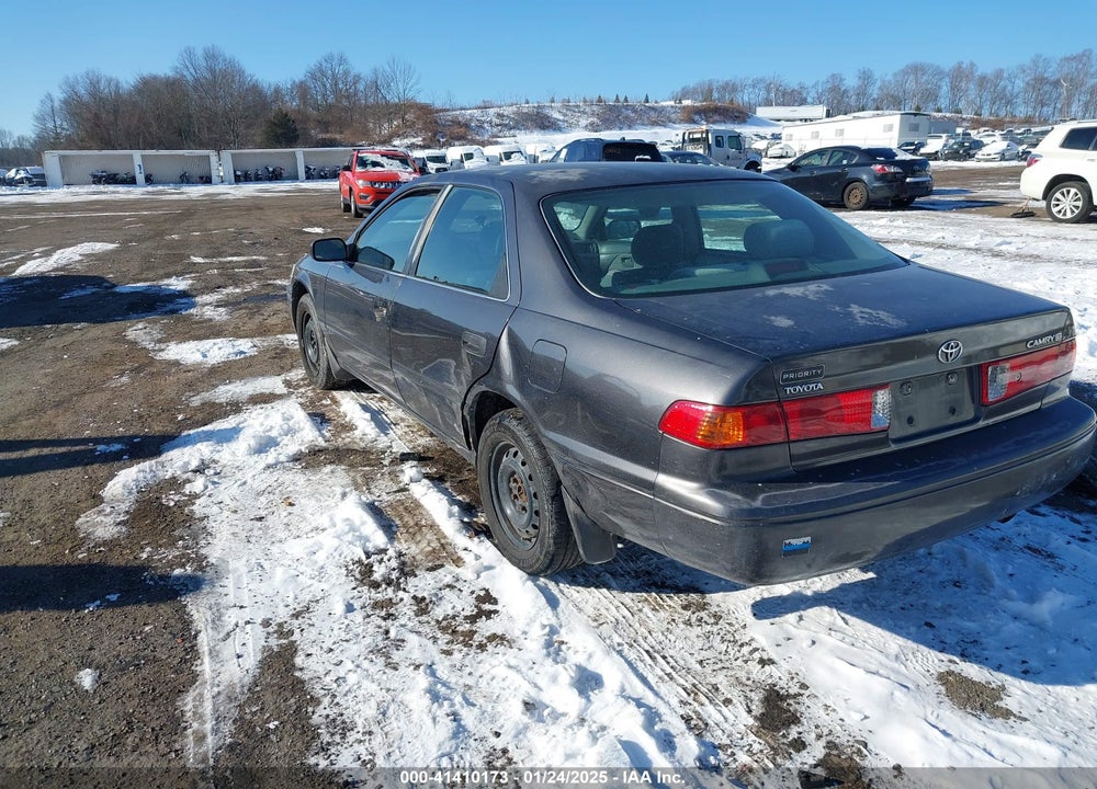 2001 TOYOTA CAMRY CE VIN: 4T1BG22K91U854800