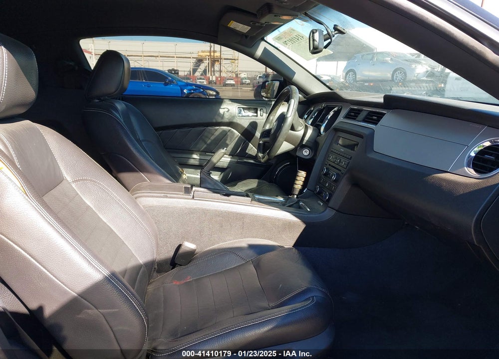 2011 FORD MUSTANG VIN: 1ZVBP8CF0B5103571