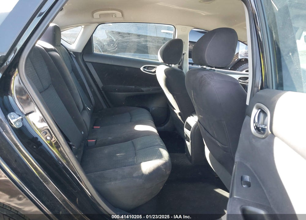2014 NISSAN SENTRA VIN: 3N1AB7AP3EY300179