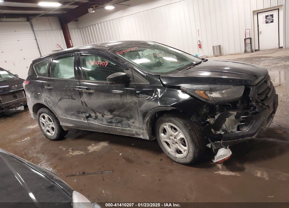 2018 FORD ESCAPE VIN: 1FMCU0F72JUA28457
