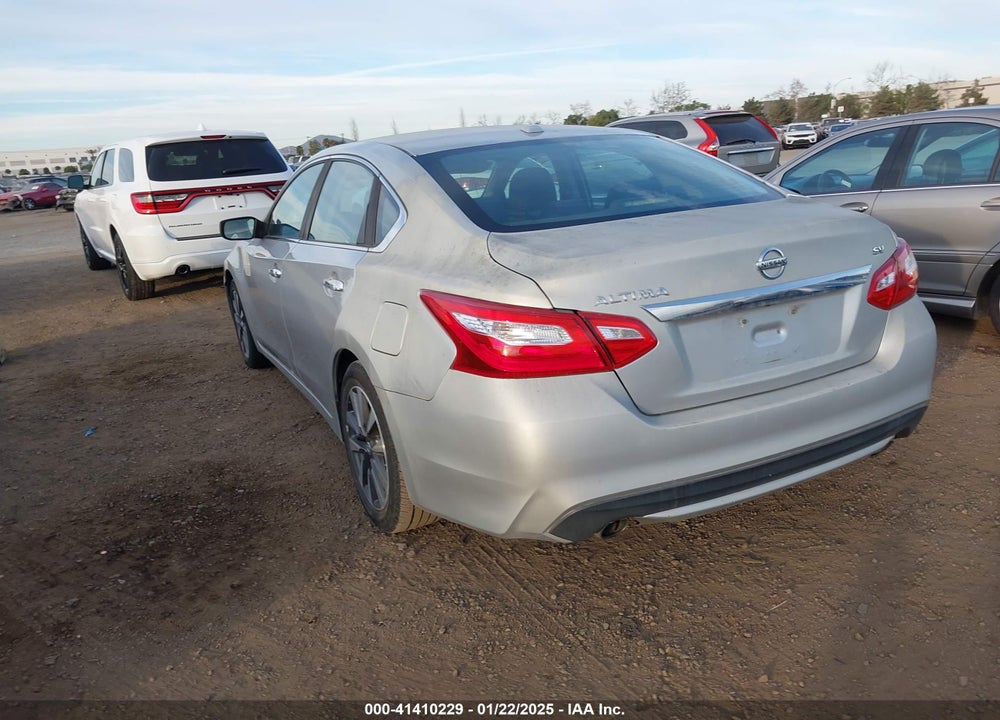 2017 NISSAN ALTIMA VIN: 1N4AL3AP9HC200805