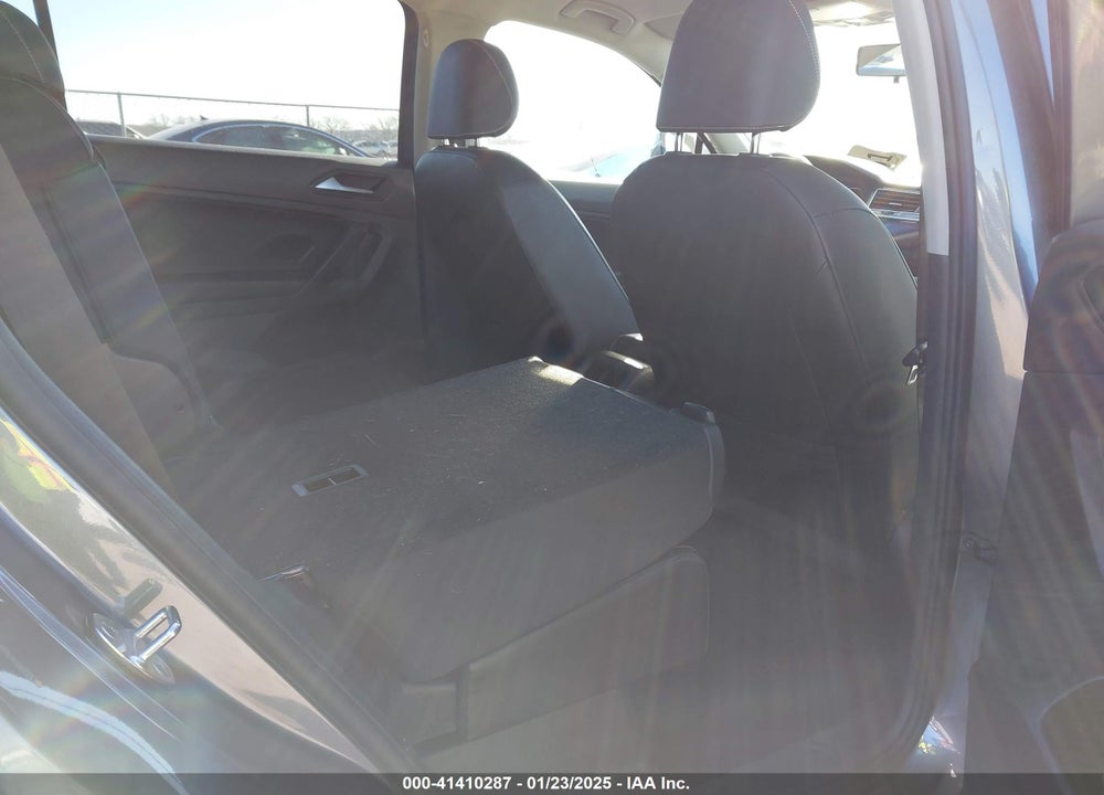 2021 VOLKSWAGEN TIGUAN VIN: 3VV3B7AX8MM087985