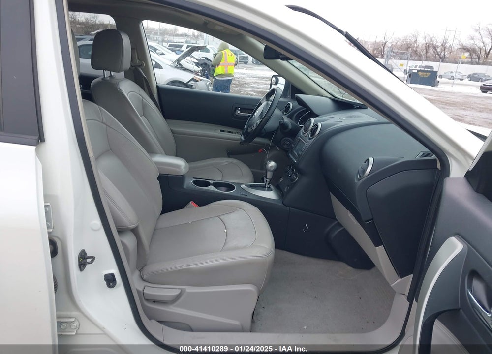2013 NISSAN ROGUE VIN: JN8AS5MV6DW612972