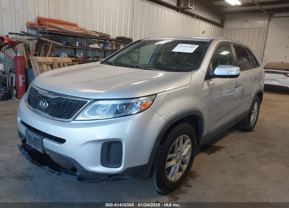 2014 KIA SORENTO LX VIN: 5XYKTCA65EG541034