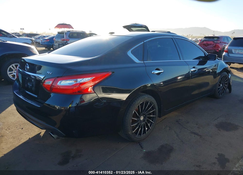 2017 NISSAN ALTIMA VIN: 1N4AL3AP7HC110925