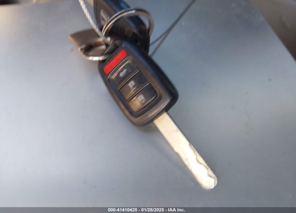 2015 HONDA CIVIC LX VIN: 19XFB2F51FE026965