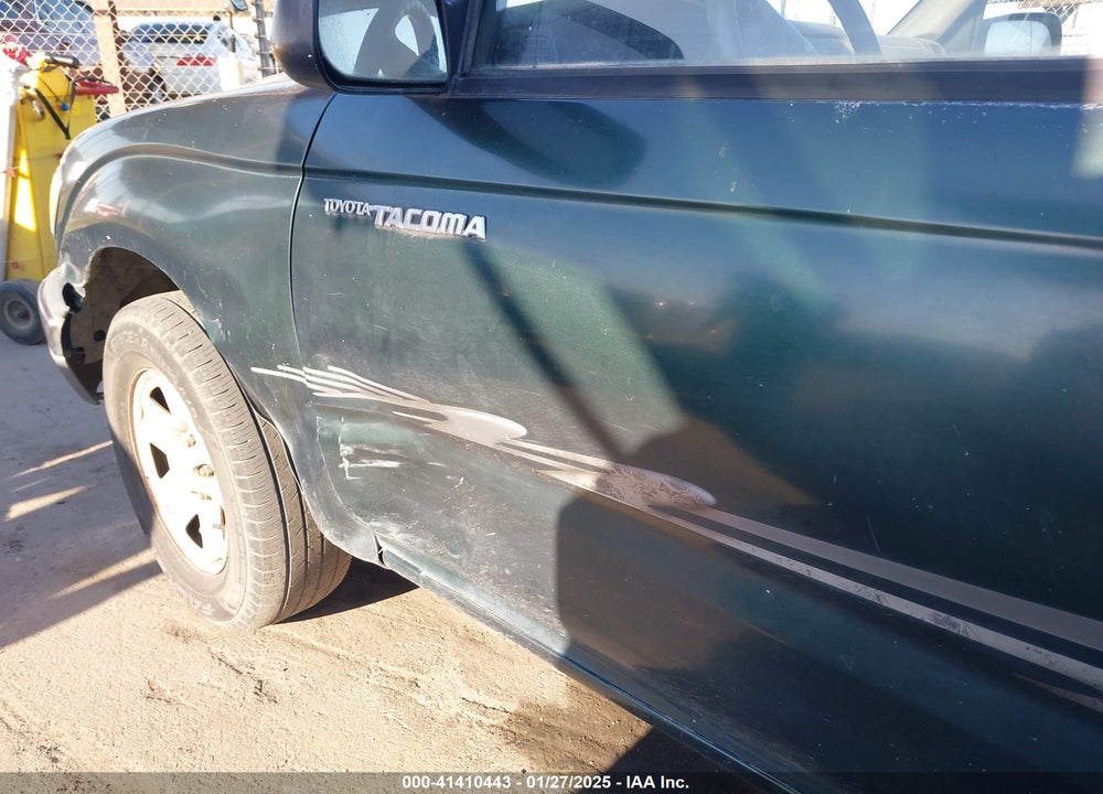 2001 TOYOTA TACOMA VIN: 5TENL42N21Z847388