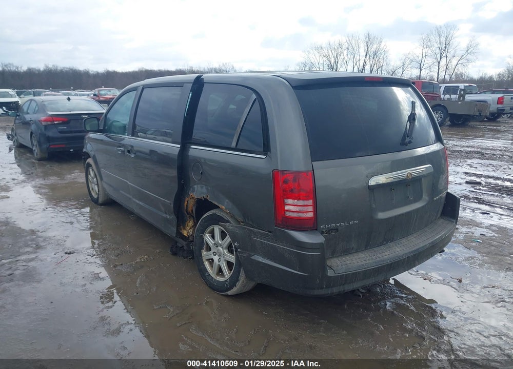 2010 CHRYSLER TOWN & COUNTRY NEW LX VIN: 2A4RR2D16AR387179