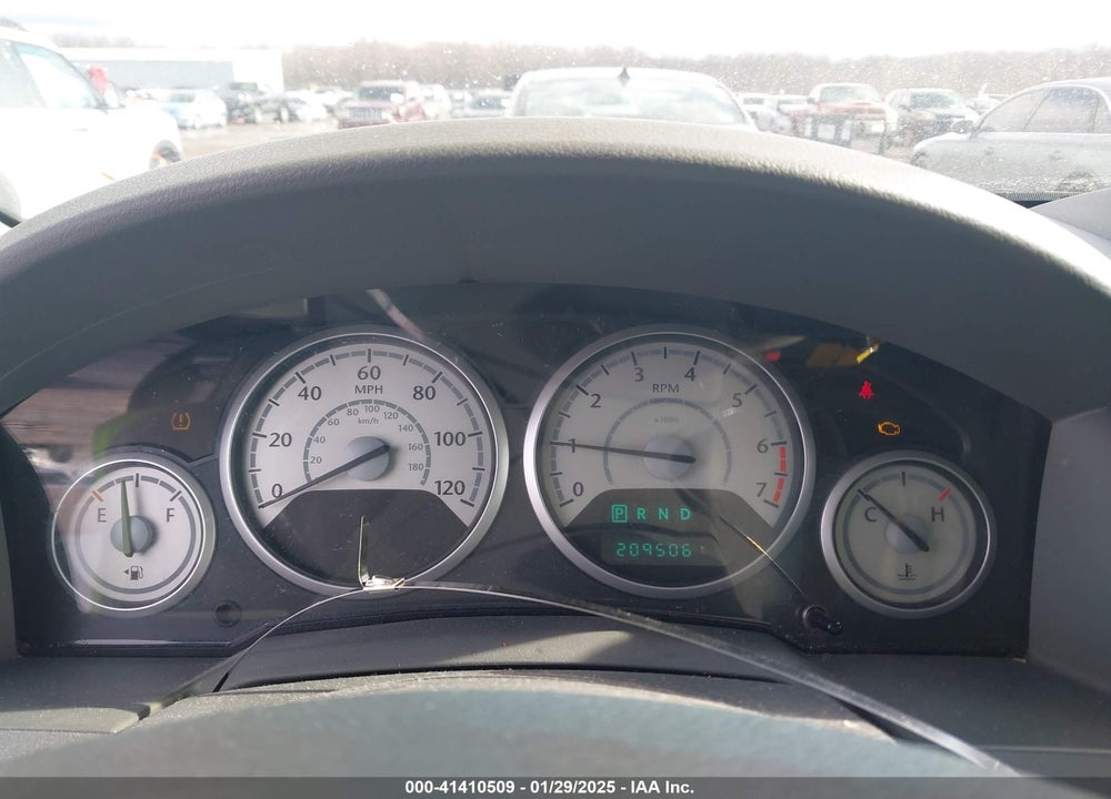 2010 CHRYSLER TOWN & COUNTRY NEW LX VIN: 2A4RR2D16AR387179