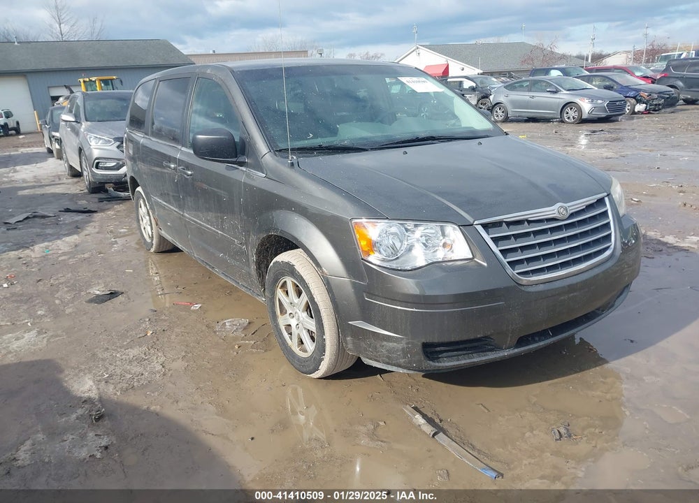 2010 CHRYSLER TOWN & COUNTRY NEW LX VIN: 2A4RR2D16AR387179