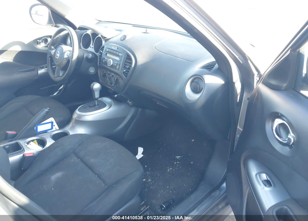 2014 NISSAN JUKE S VIN: JN8AF5MR3ET451040