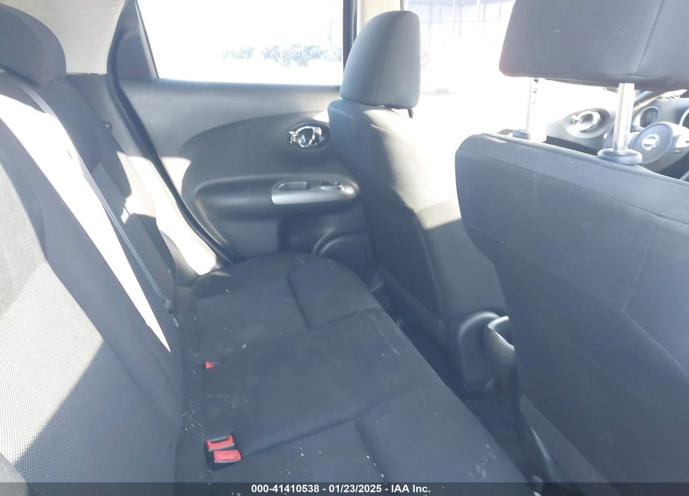 2014 NISSAN JUKE S VIN: JN8AF5MR3ET451040