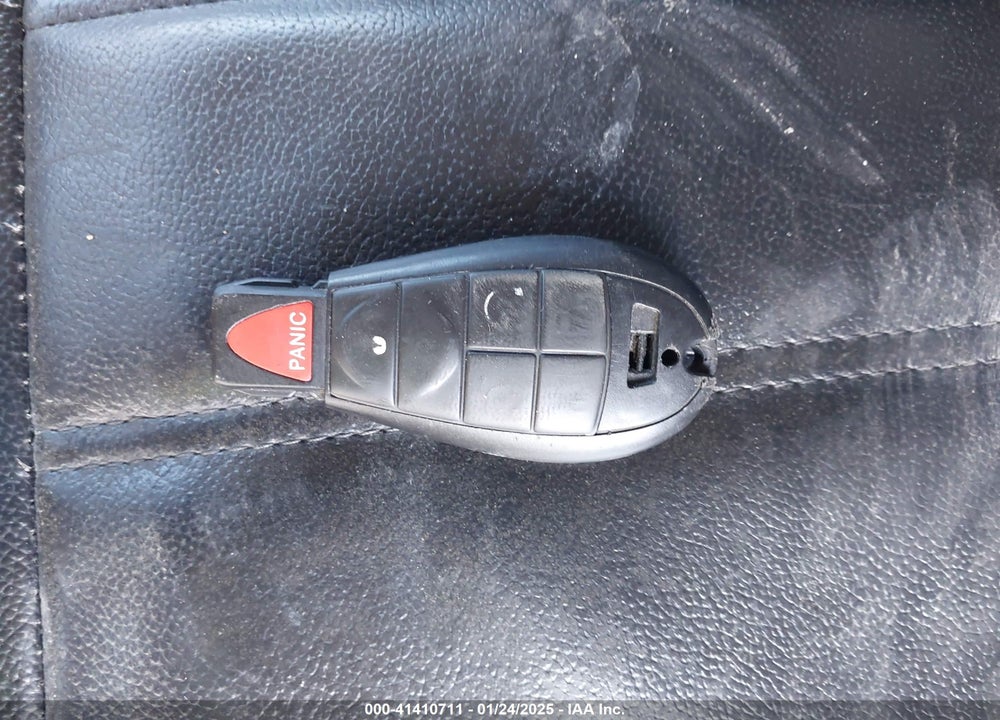 2015 CHRYSLER TOWN & COUNTRY VIN: 2C4RC1BG7FR611107
