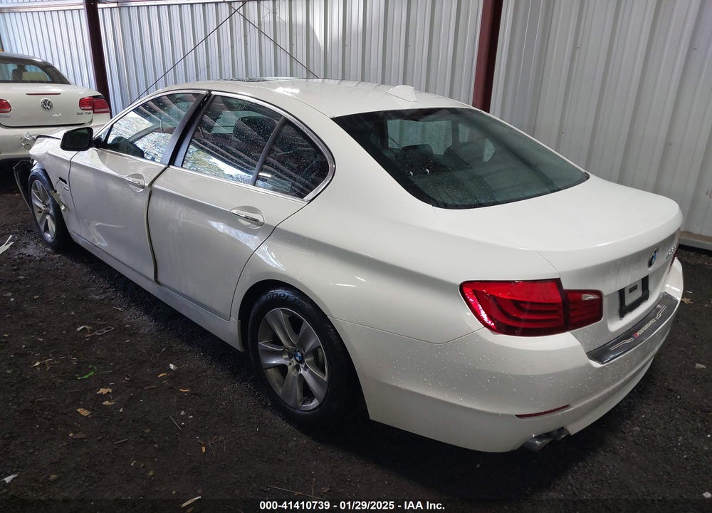 2012 BMW 528I VIN: WBAXH5C50CDW10907