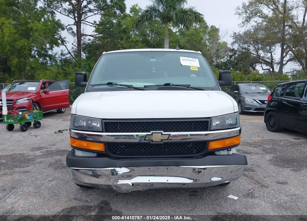 2017 CHEVROLET EXPRESS 3500 LT VIN: 1GAZGPFG1H1167532
