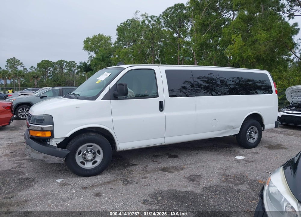 2017 CHEVROLET EXPRESS 3500 LT VIN: 1GAZGPFG1H1167532