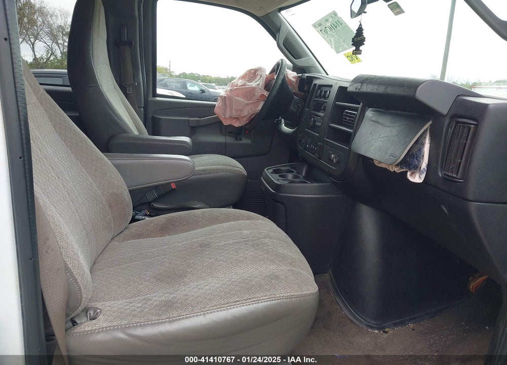 2017 CHEVROLET EXPRESS 3500 LT VIN: 1GAZGPFG1H1167532