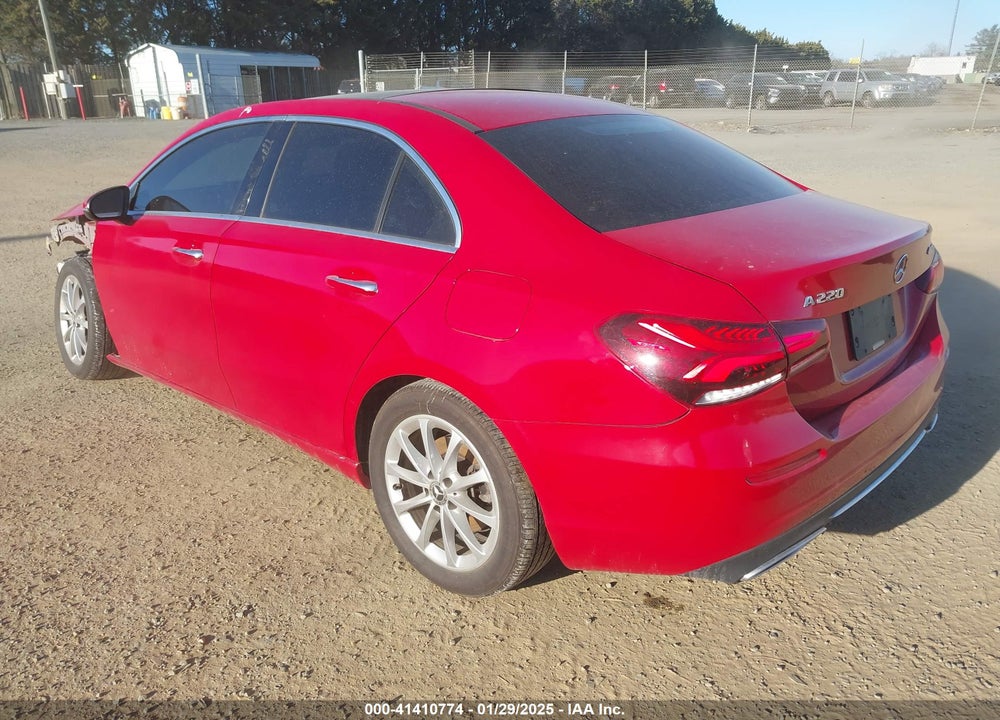 2019 MERCEDES-BENZ A 220 VIN: WDD3G4FB9KW028782
