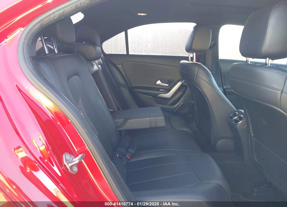 2019 MERCEDES-BENZ A 220 VIN: WDD3G4FB9KW028782