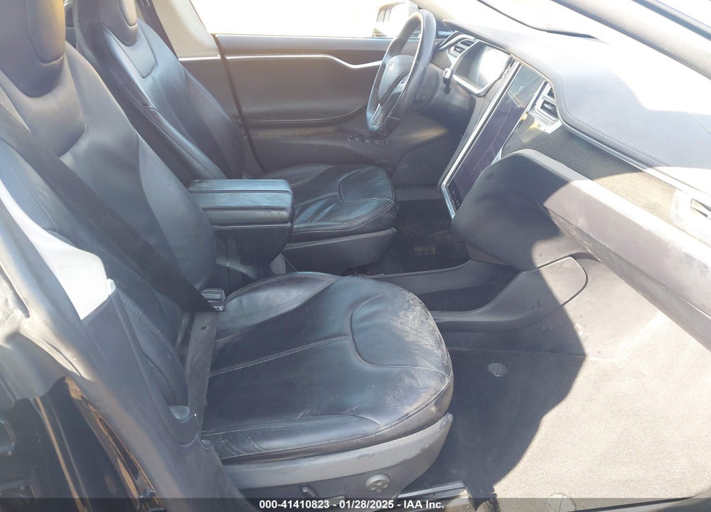 2013 TESLA MODEL S VIN: 5YJSA1AC9DFP10929