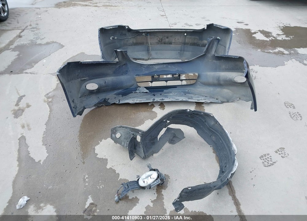 2011 HONDA ACCORD VIN: 1HGCP3F87BA000499