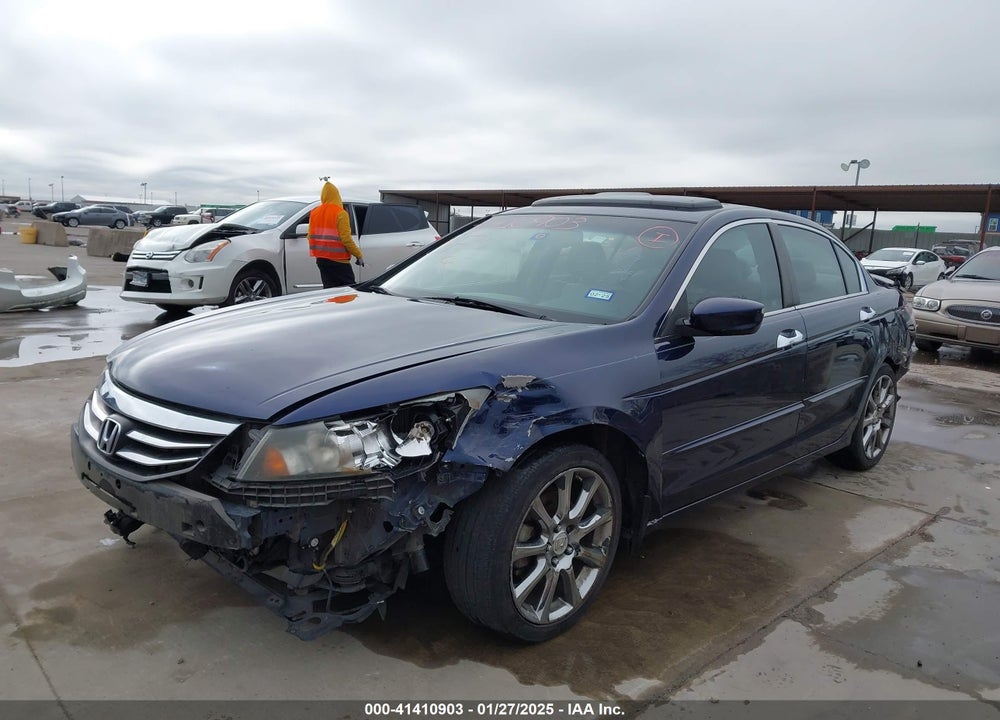 2011 HONDA ACCORD VIN: 1HGCP3F87BA000499