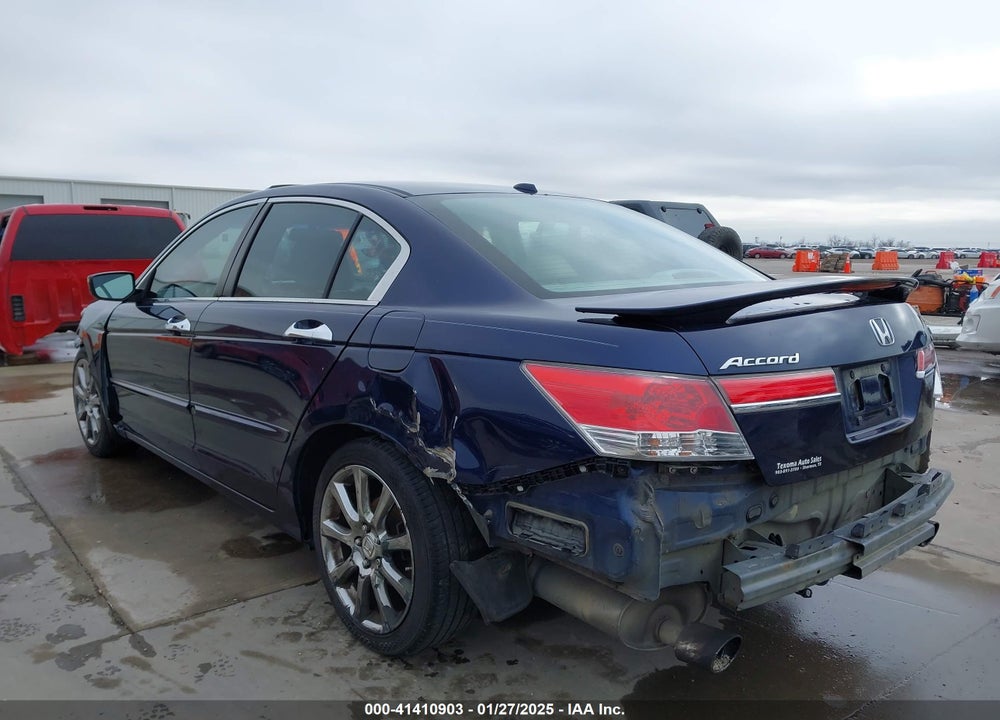 2011 HONDA ACCORD VIN: 1HGCP3F87BA000499