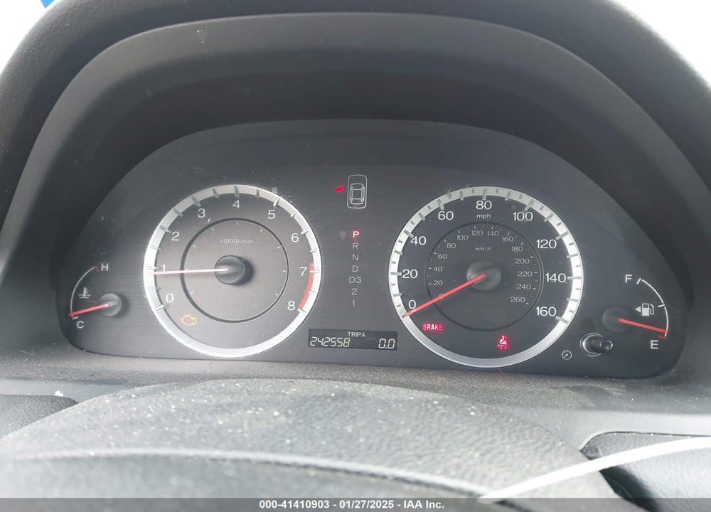 2011 HONDA ACCORD VIN: 1HGCP3F87BA000499