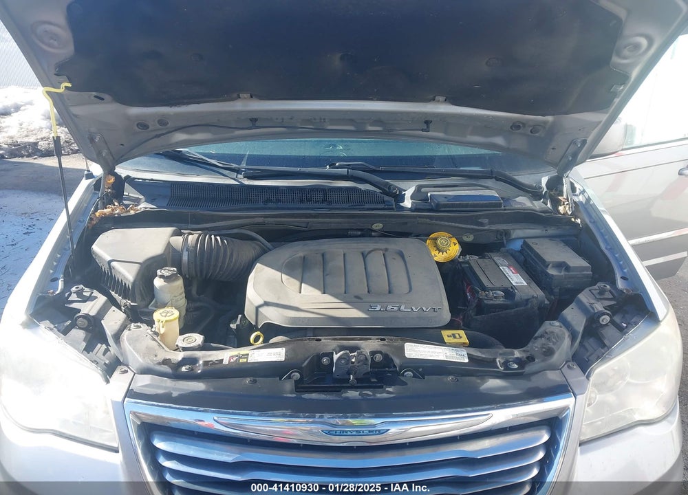 2014 CHRYSLER TOWN & COUNTRY TOURING VIN: 2C4RC1BG5ER112112