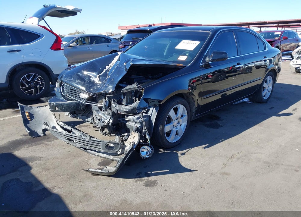 2008 KIA OPTIMA VIN: KNAGE124385214725