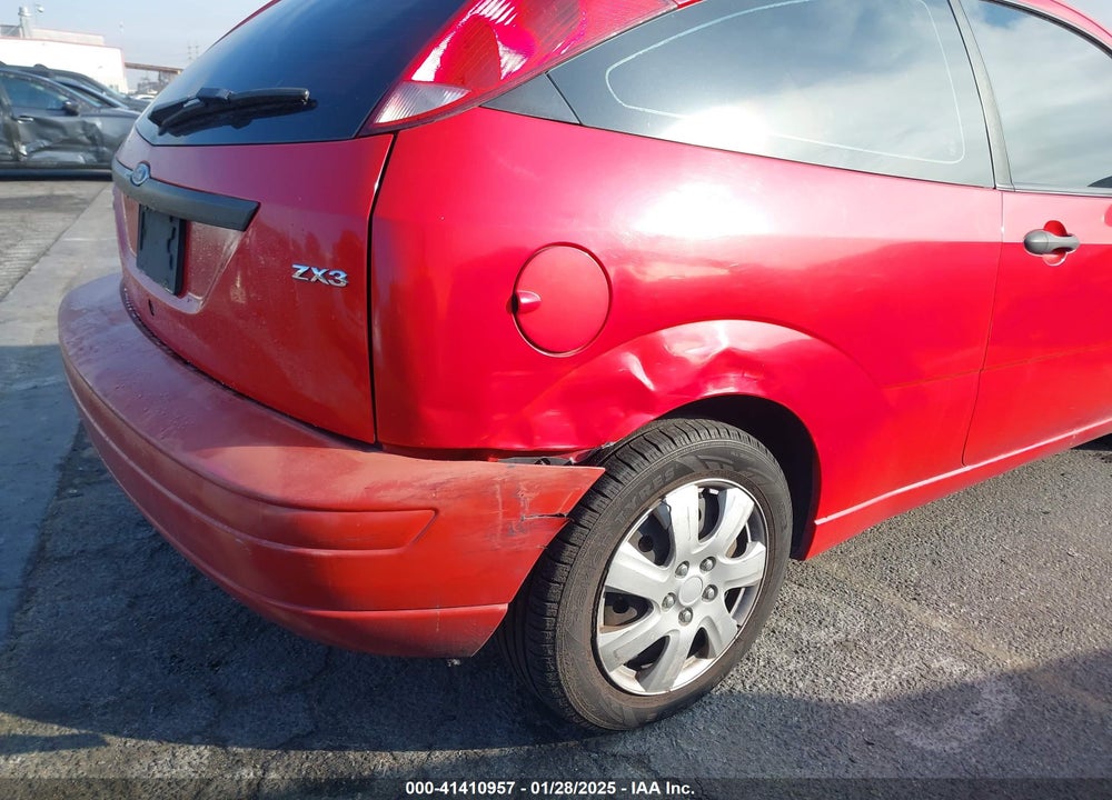 2006 FORD FOCUS ZX3 VIN: 1FAFP31N06W245460