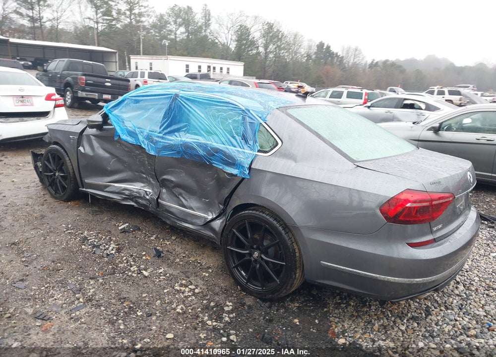 2017 VOLKSWAGEN PASSAT VIN: 1VWDT7A39HC067116