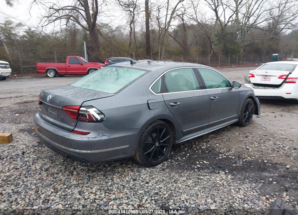 2017 VOLKSWAGEN PASSAT VIN: 1VWDT7A39HC067116