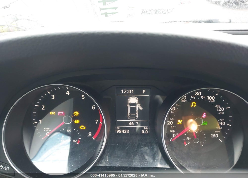 2017 VOLKSWAGEN PASSAT VIN: 1VWDT7A39HC067116