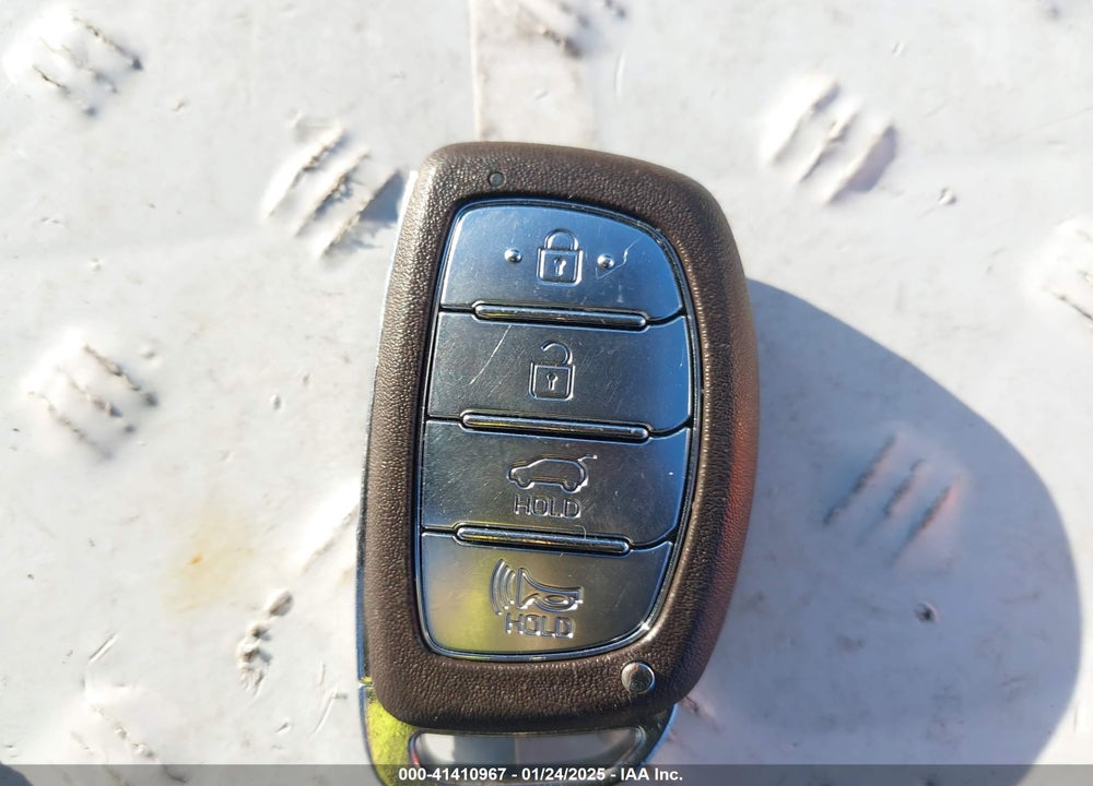 2016 HYUNDAI TUCSON SPORT VIN: KM8J3CA22GU047557