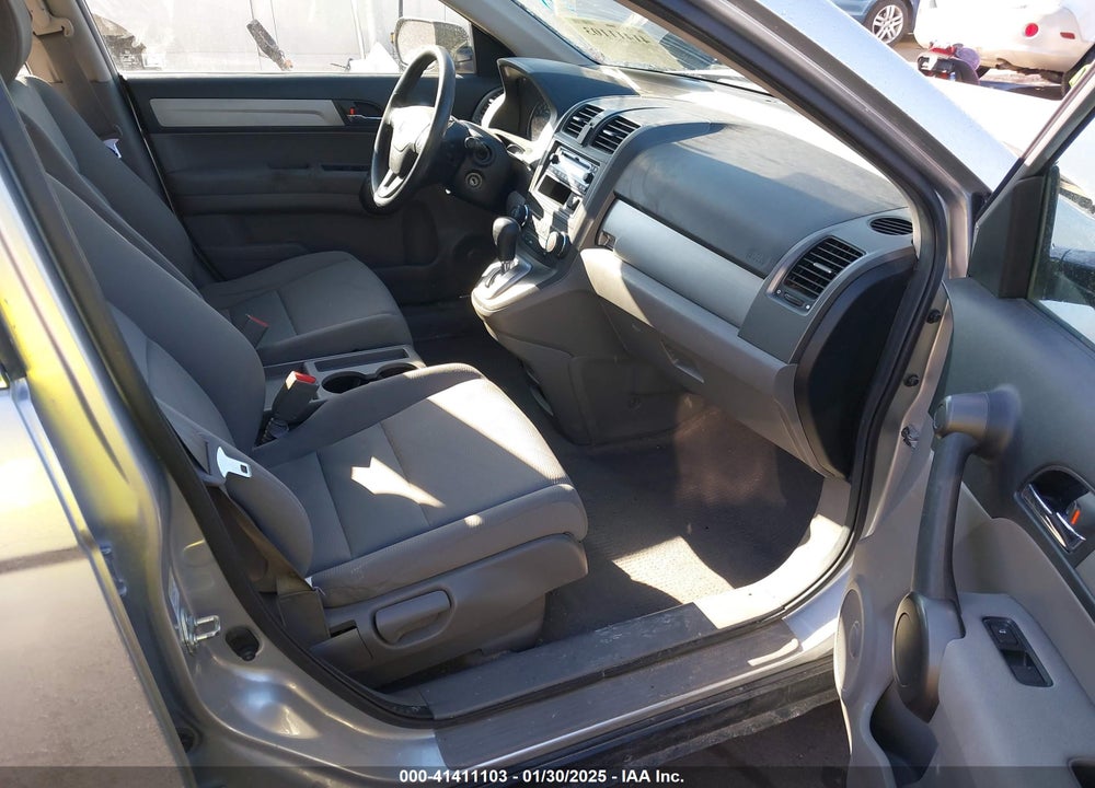 2011 HONDA CR-V LX VIN: JHLRE4H34BC020626