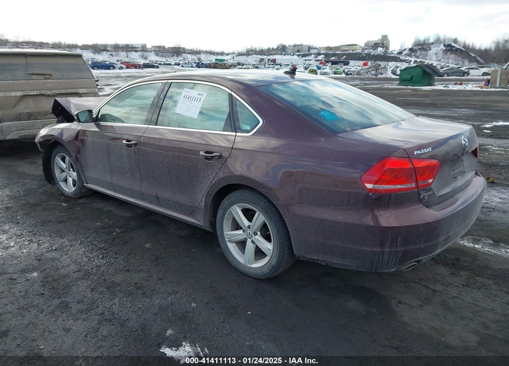2014 VOLKSWAGEN PASSAT VIN: 1VWBP7A31EC004180