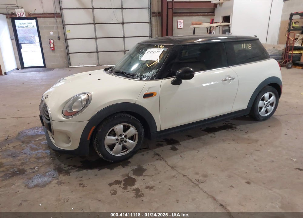 2016 MINI HARDTOP VIN: WMWXP5C59GT740179