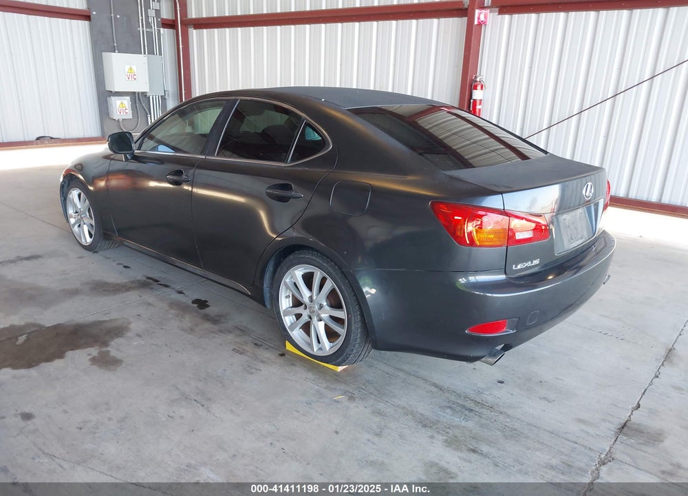 2006 LEXUS IS 350 VIN: JTHBE262462002179