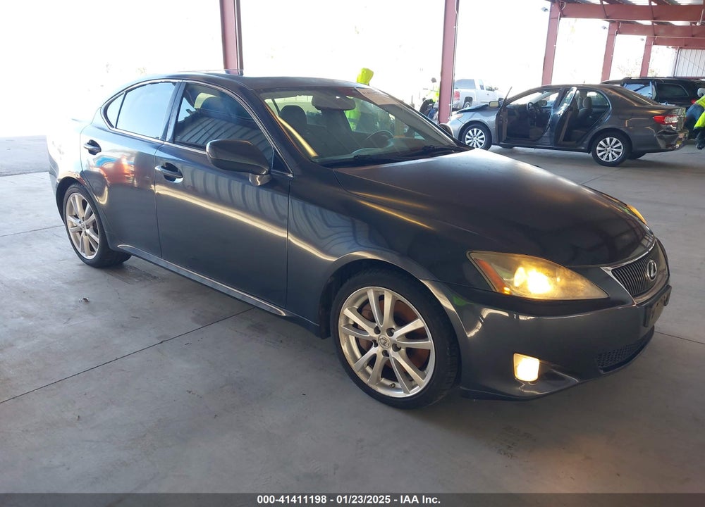 2006 LEXUS IS 350 VIN: JTHBE262462002179