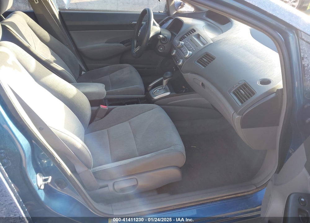 2009 HONDA CIVIC LX VIN: 1HGFA16599L017327