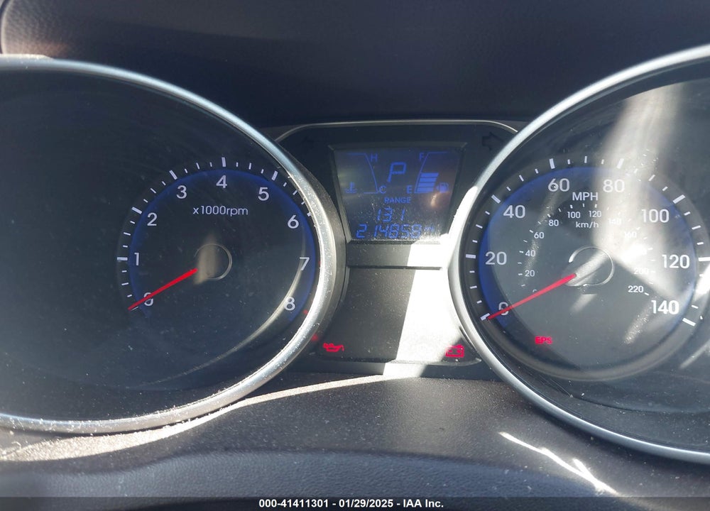 2011 HYUNDAI TUCSON LIMITED VIN: KM8JU3AC8BU243744