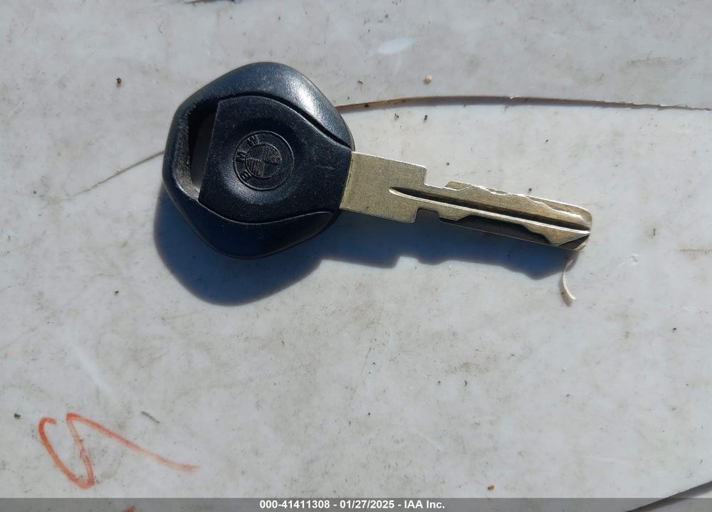 1997 BMW 328IS VIN: WBABG1321VET04016