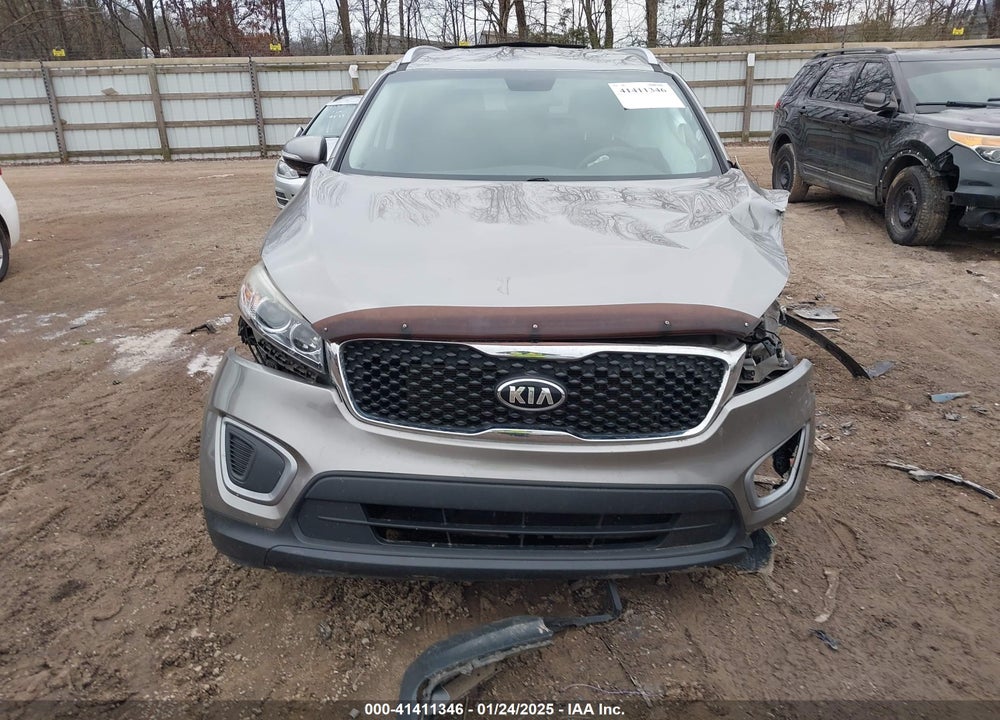 2017 KIA SORENTO 2.4L LX VIN: 5XYPG4A39HG276564